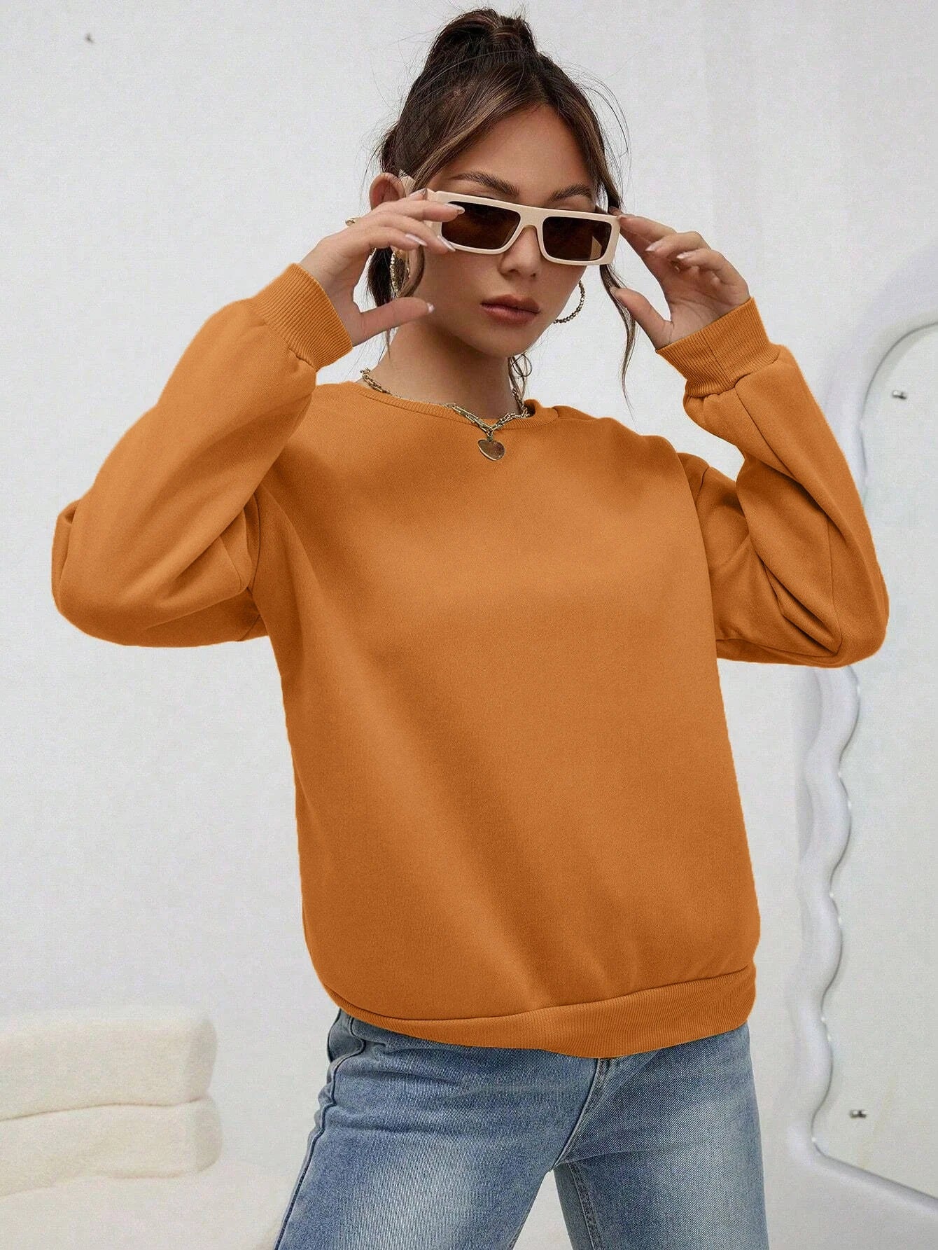 Casual Loose-Fit Sporty Sweatshirt