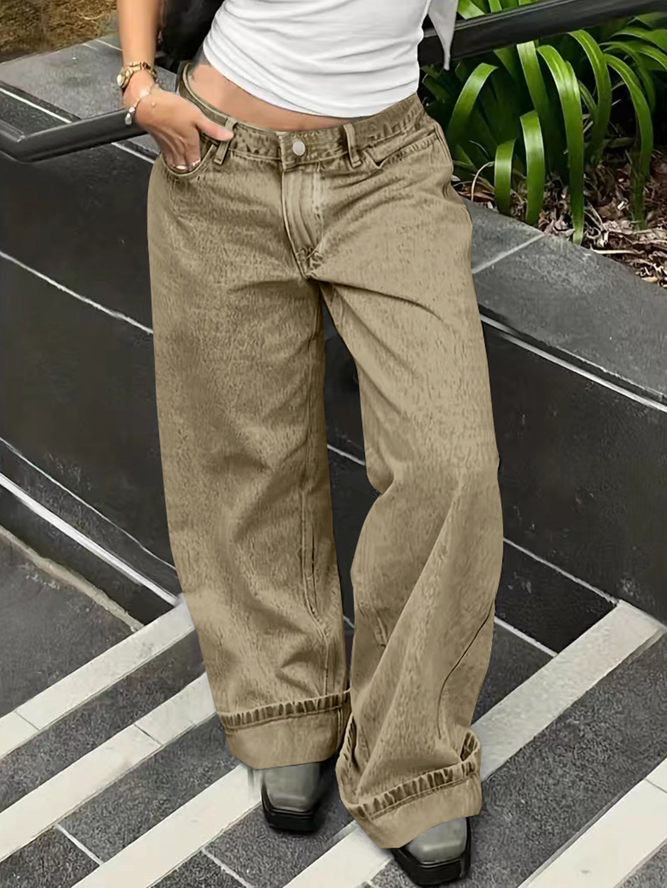 Casual Straight-Leg Pocket Jeans