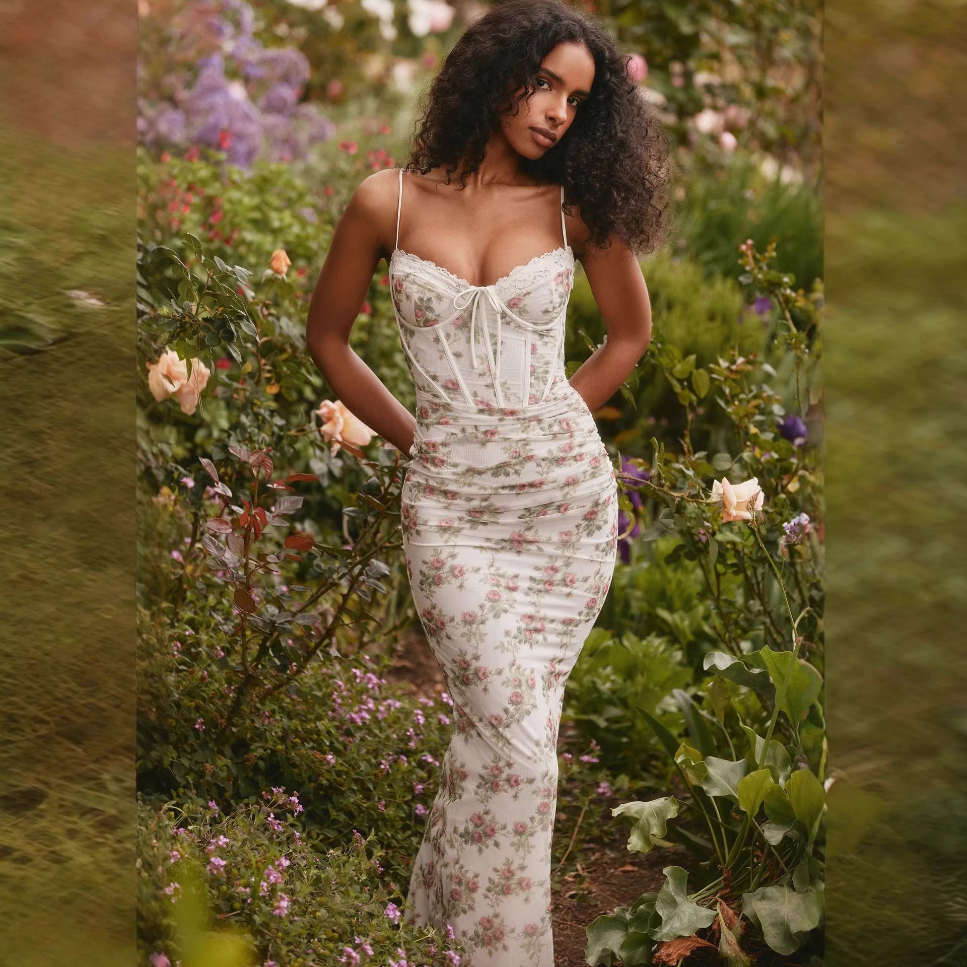 Summer Floral Slim-fit Lace Dress