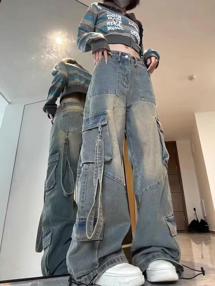 Petite Loose-Fit Straight Jeans.