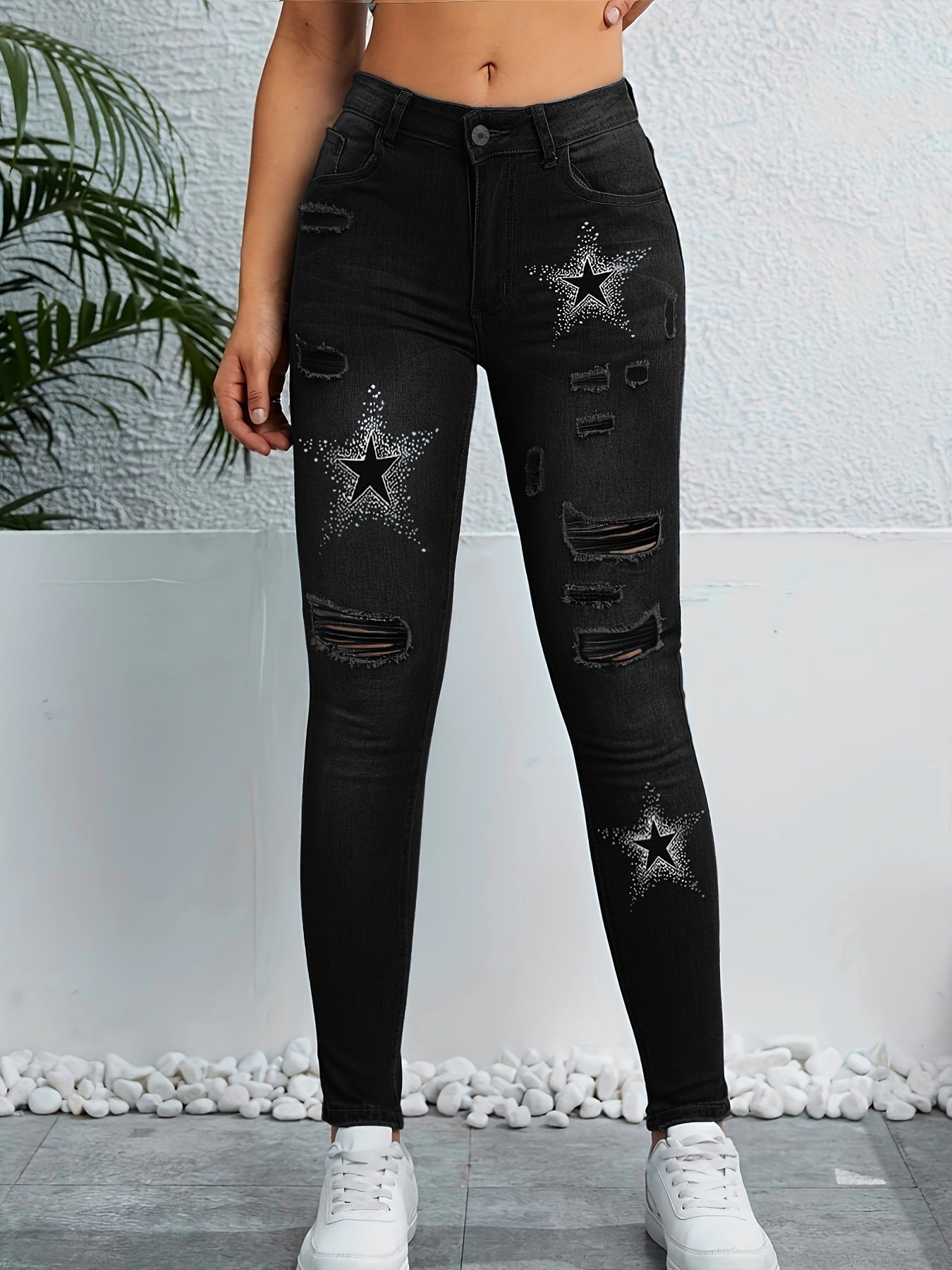 Star-Print Ripped Skinny Jeans.